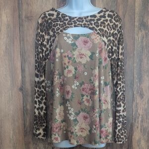 Now N Forever Leopard and Floral Print Top M                                D350